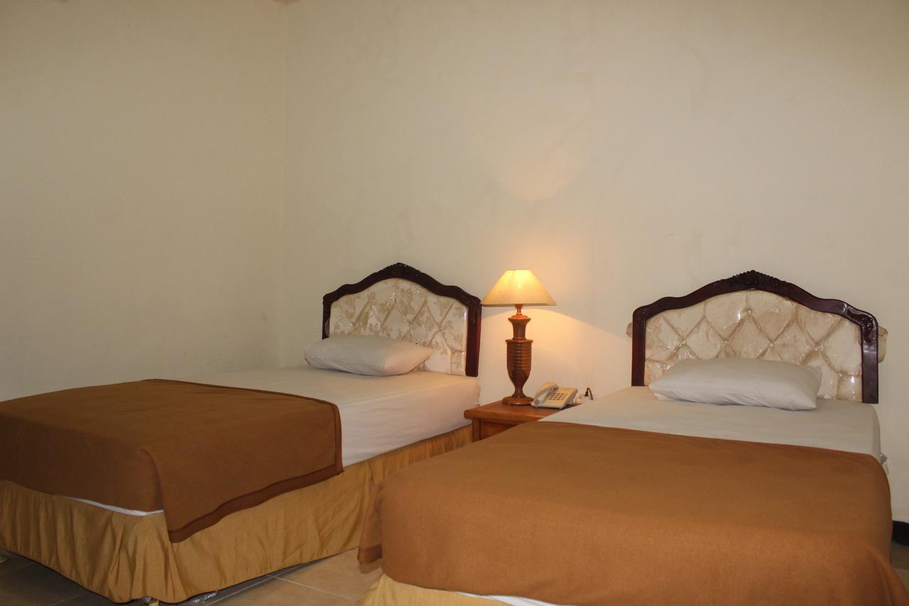 Sinar Bintang Hotel Cepu Eksteriør bilde