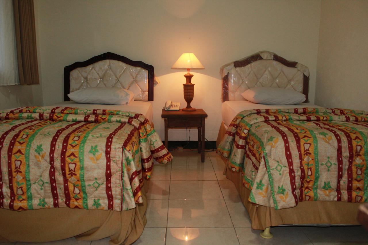 Sinar Bintang Hotel Cepu Eksteriør bilde